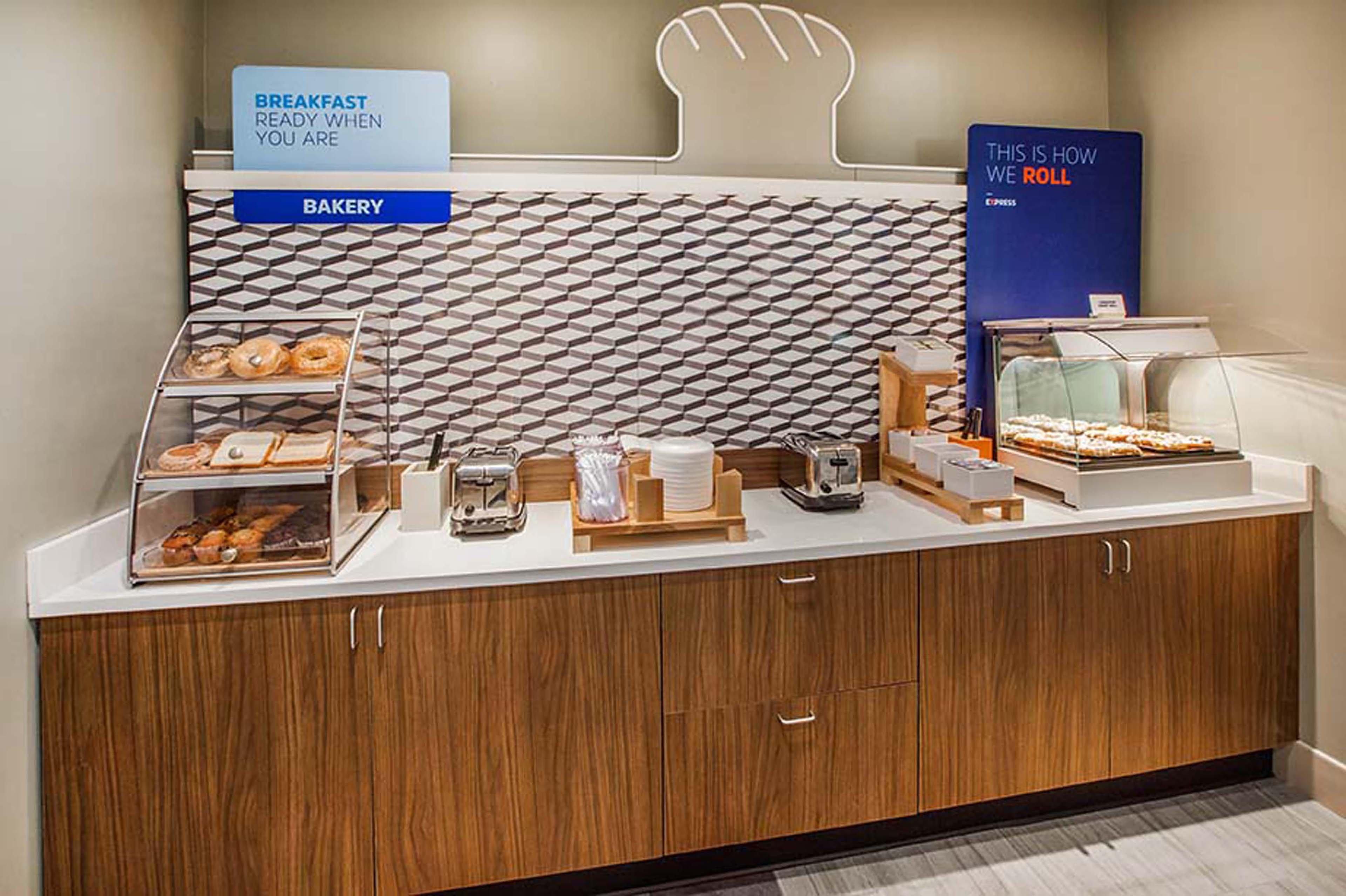 Holiday Inn Express Arlington Interstate 20 Parks Mall By Ihg Esterno foto