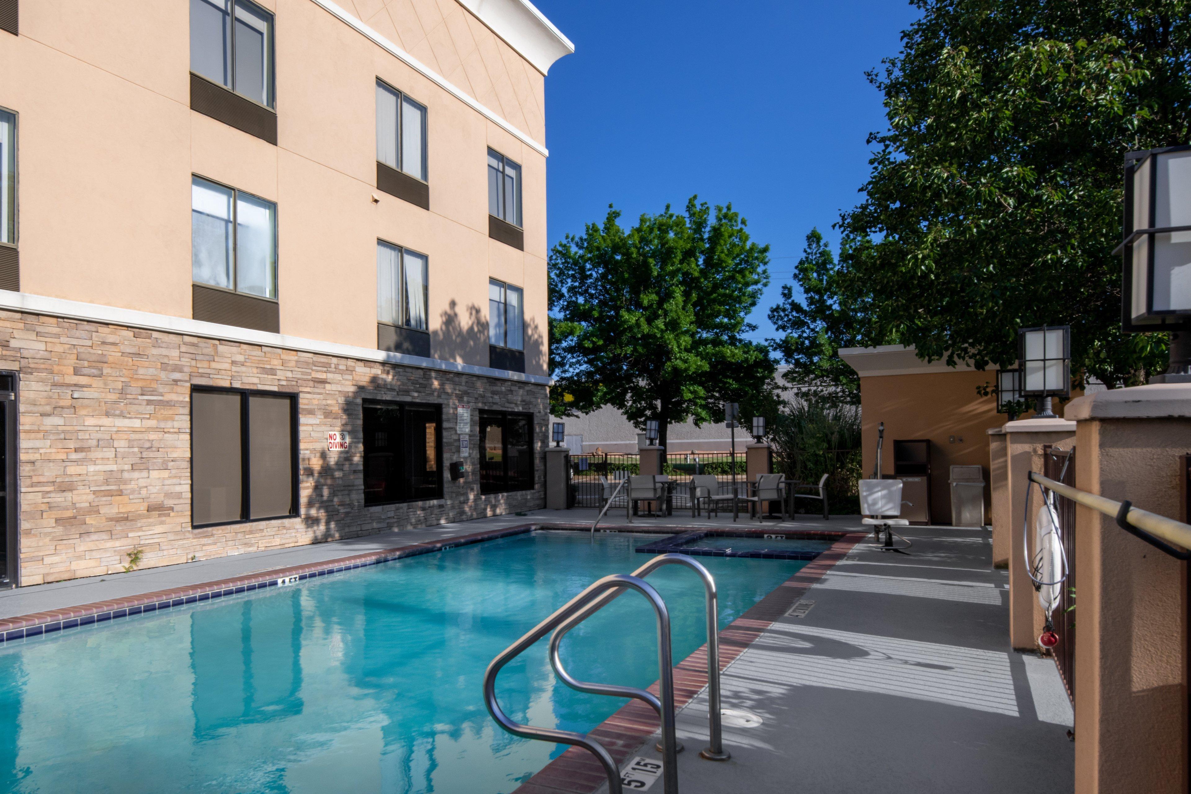Holiday Inn Express Arlington Interstate 20 Parks Mall By Ihg Esterno foto