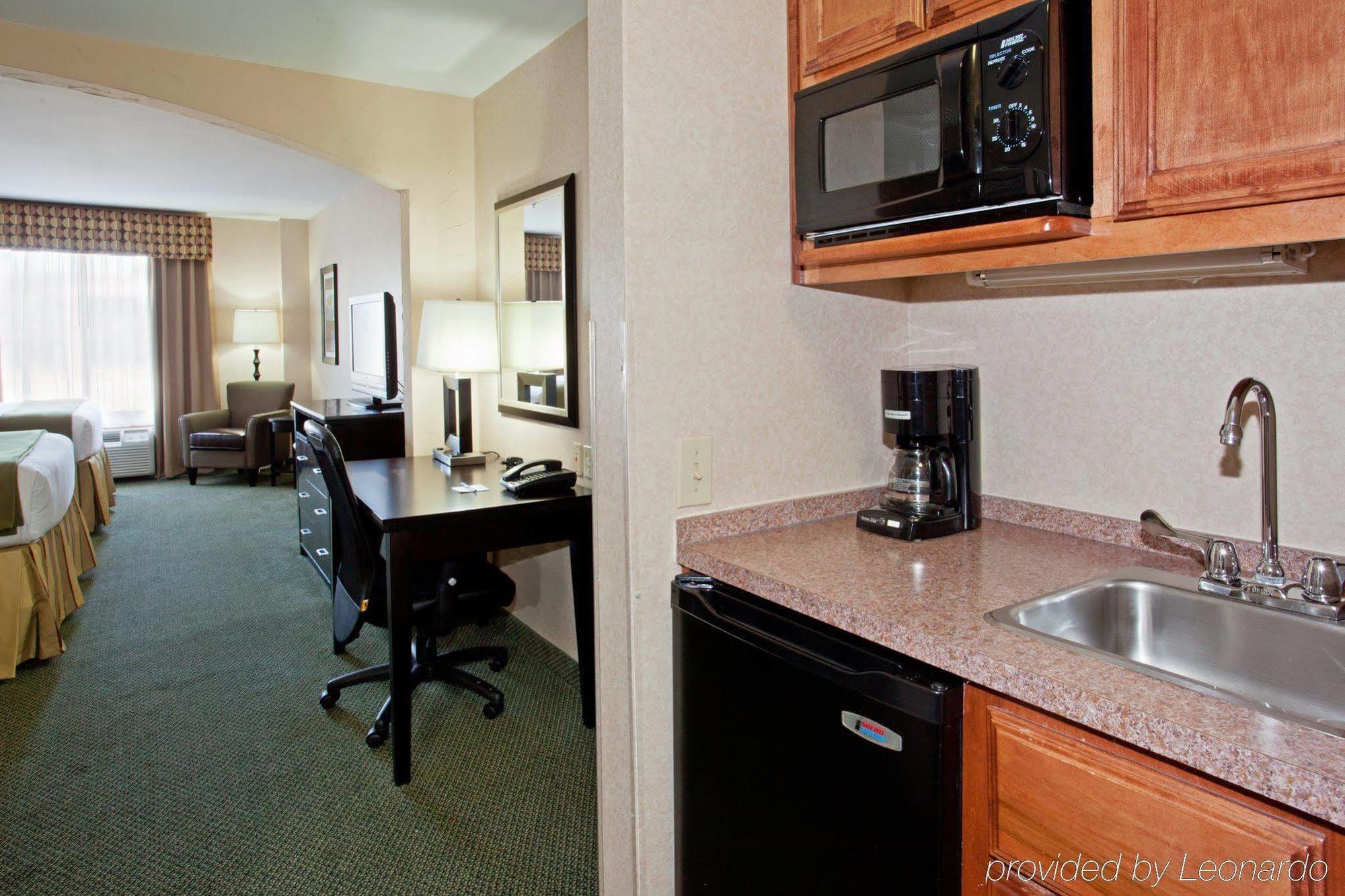 Holiday Inn Express Arlington Interstate 20 Parks Mall By Ihg Esterno foto